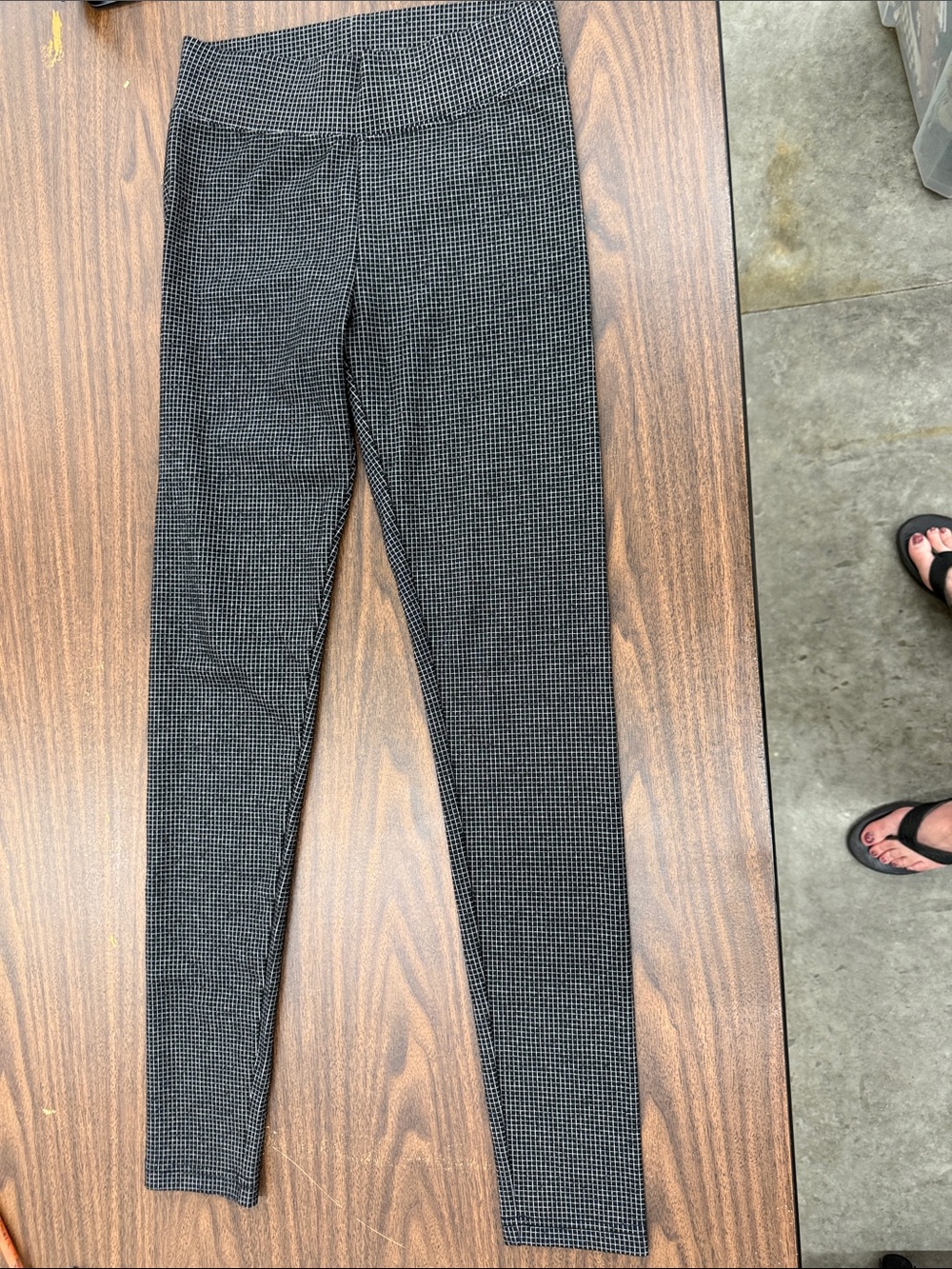 Aeropostale Black & White Micro-Check Women’s Leggings